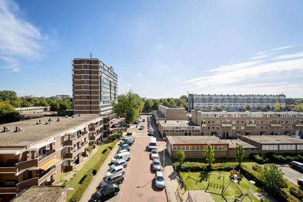 Medium property photo - S. F. Van Ossstraat 150, 1068 JM Amsterdam